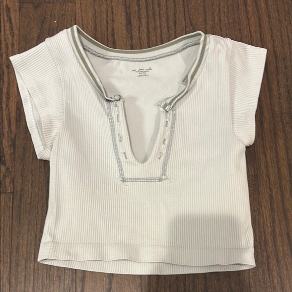 White Ribbed Urban Outfitters Crop Top - Picture 2 of 3